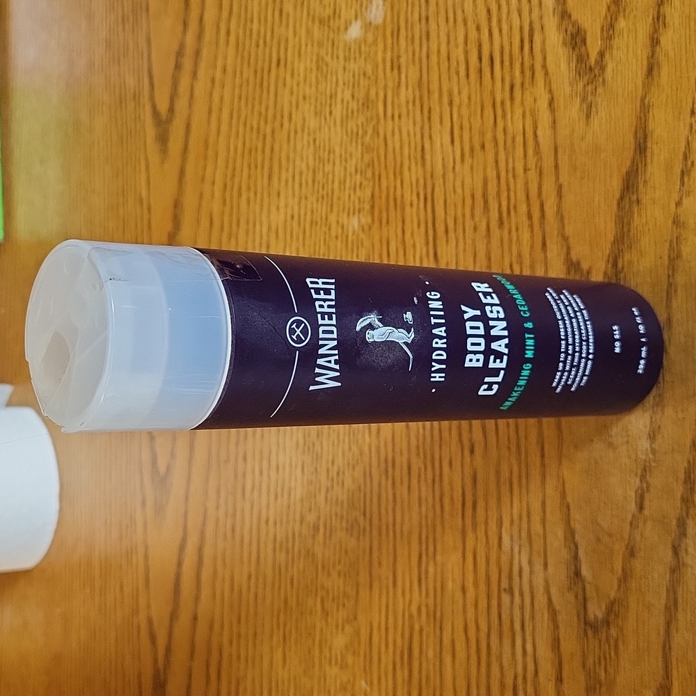 Wanderer Hydrating  Body Cleanser